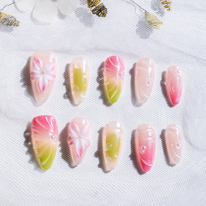 Floral Themed Decorative Press-On Nail Set