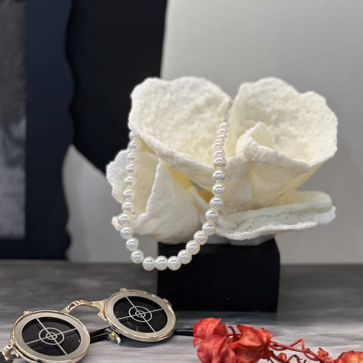 Decorative Pearl Oyster Flower Sculpture