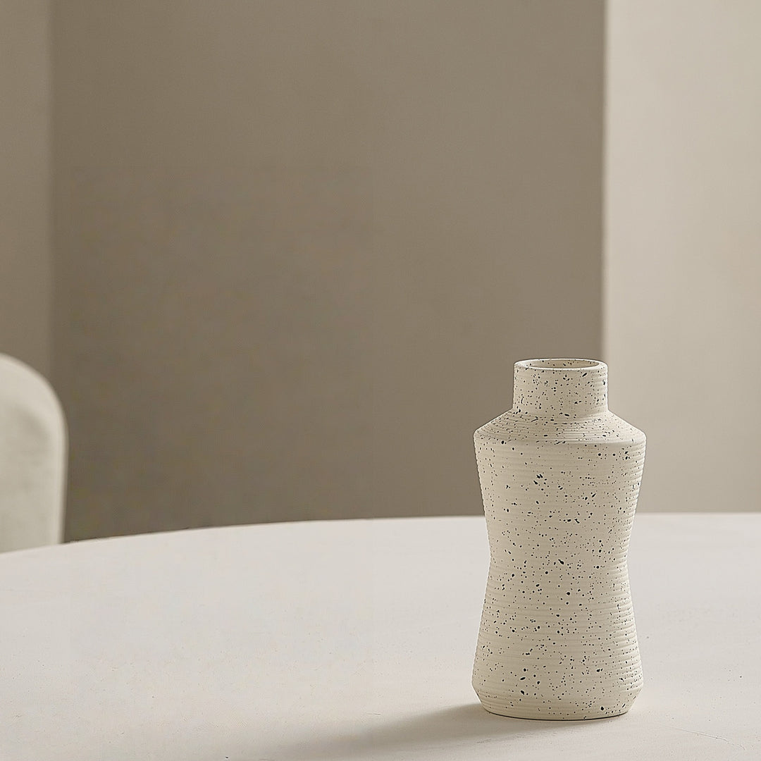 Elegant and Artistic Ceramic Vase Kalsten