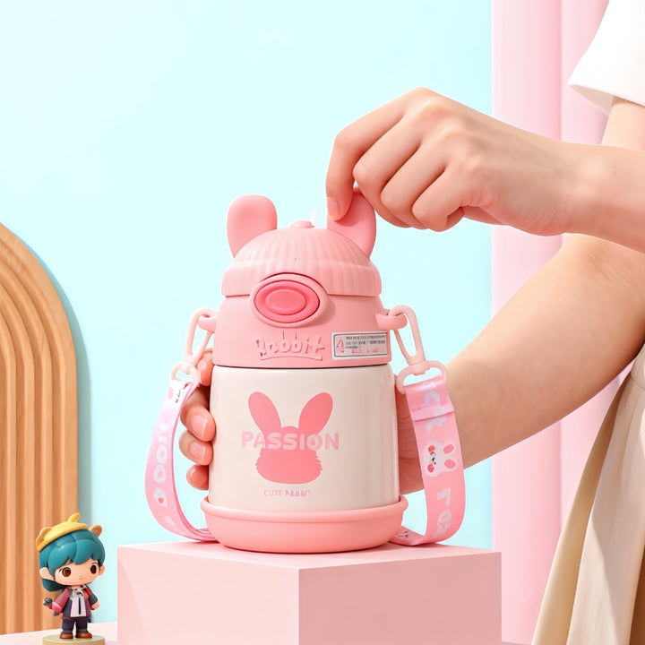 Women's insulated drinking bottle with ergonomic design and playful bunny motif Kalsten