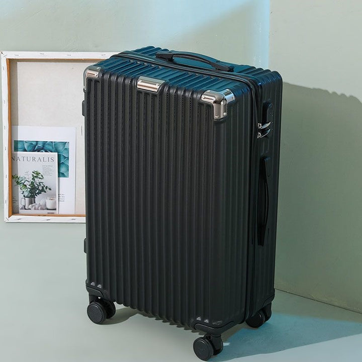Hard shell suitcase with 360-degree wheel system and integrated safety feature Kalsten