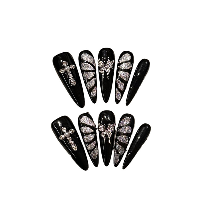 Artistic Gothic-Inspired Press-On Nail Set