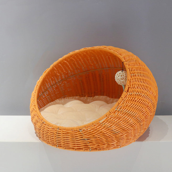 Cozy cat bed made of woven natural material Kalsten