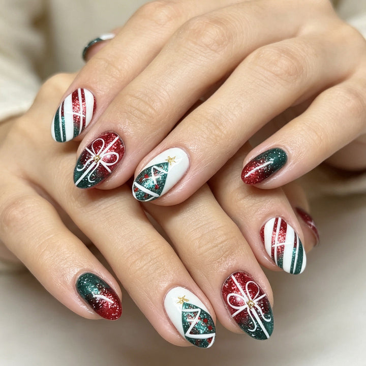 Festive Christmas-Themed Press-On Nail Art Kalsten