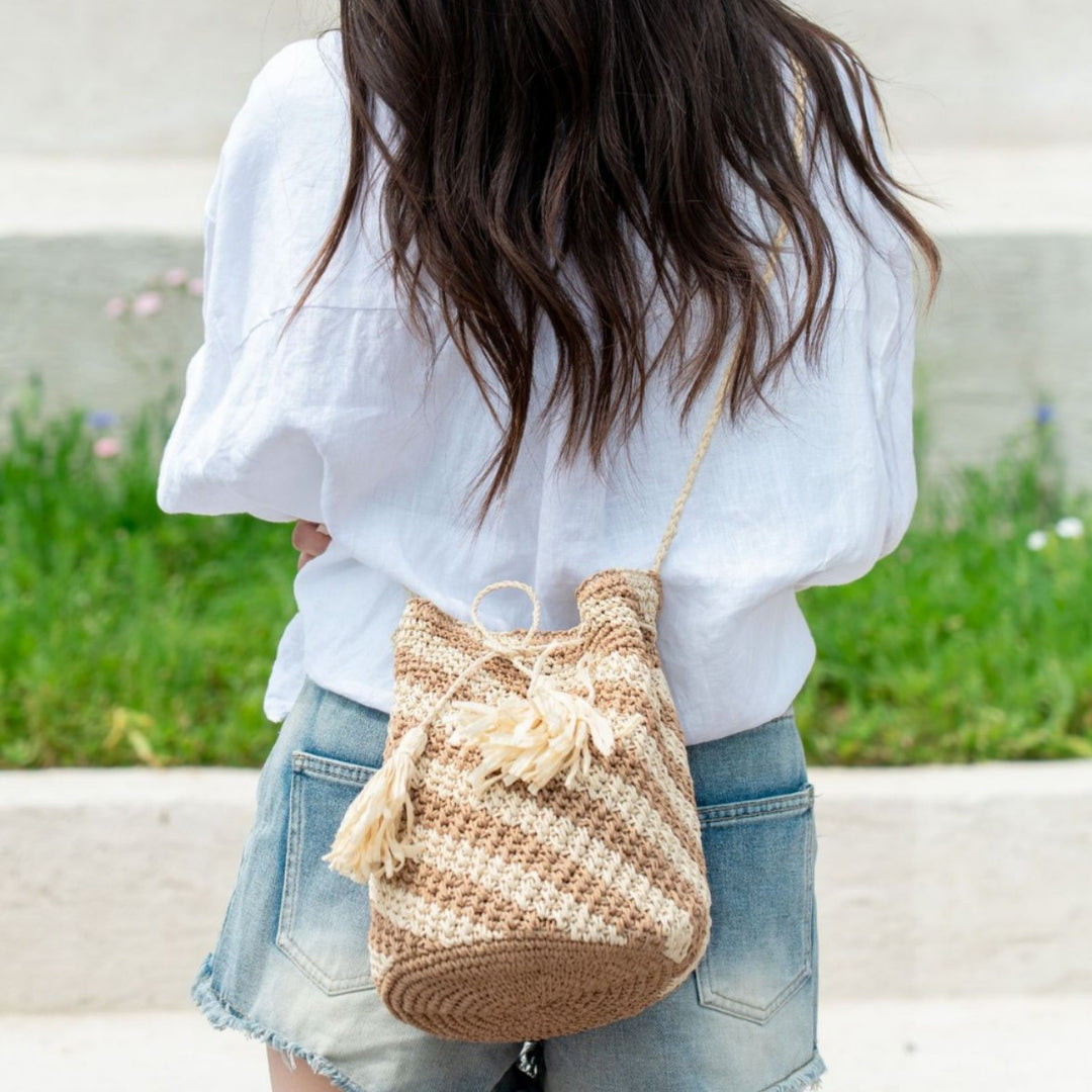 Hand-knotted shoulder bag with fringes Kalsten