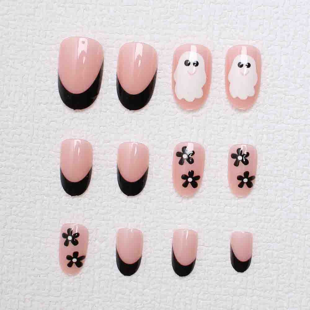 Artistic Halloween-Themed Press-On Nail Art Kalsten