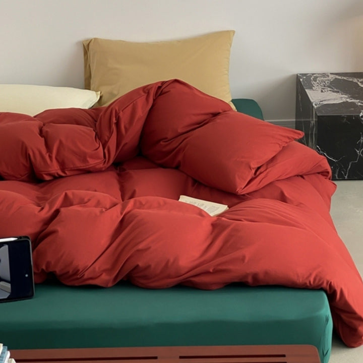 Bedding set made of soft cotton microfiber with quilted comforter