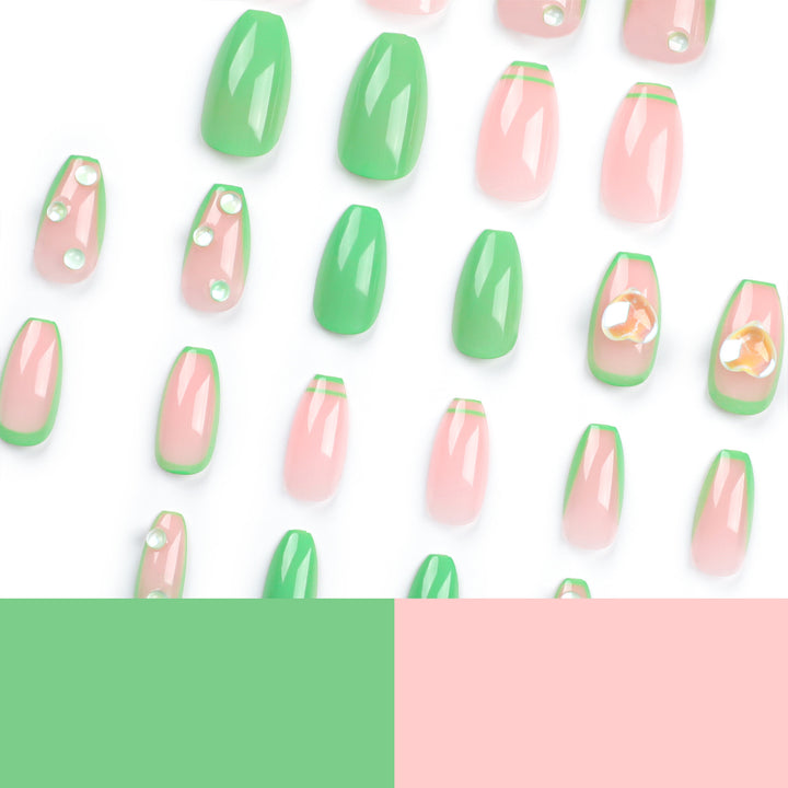 Creative Nail Art with Glitter and Heart Decorations Kalsten