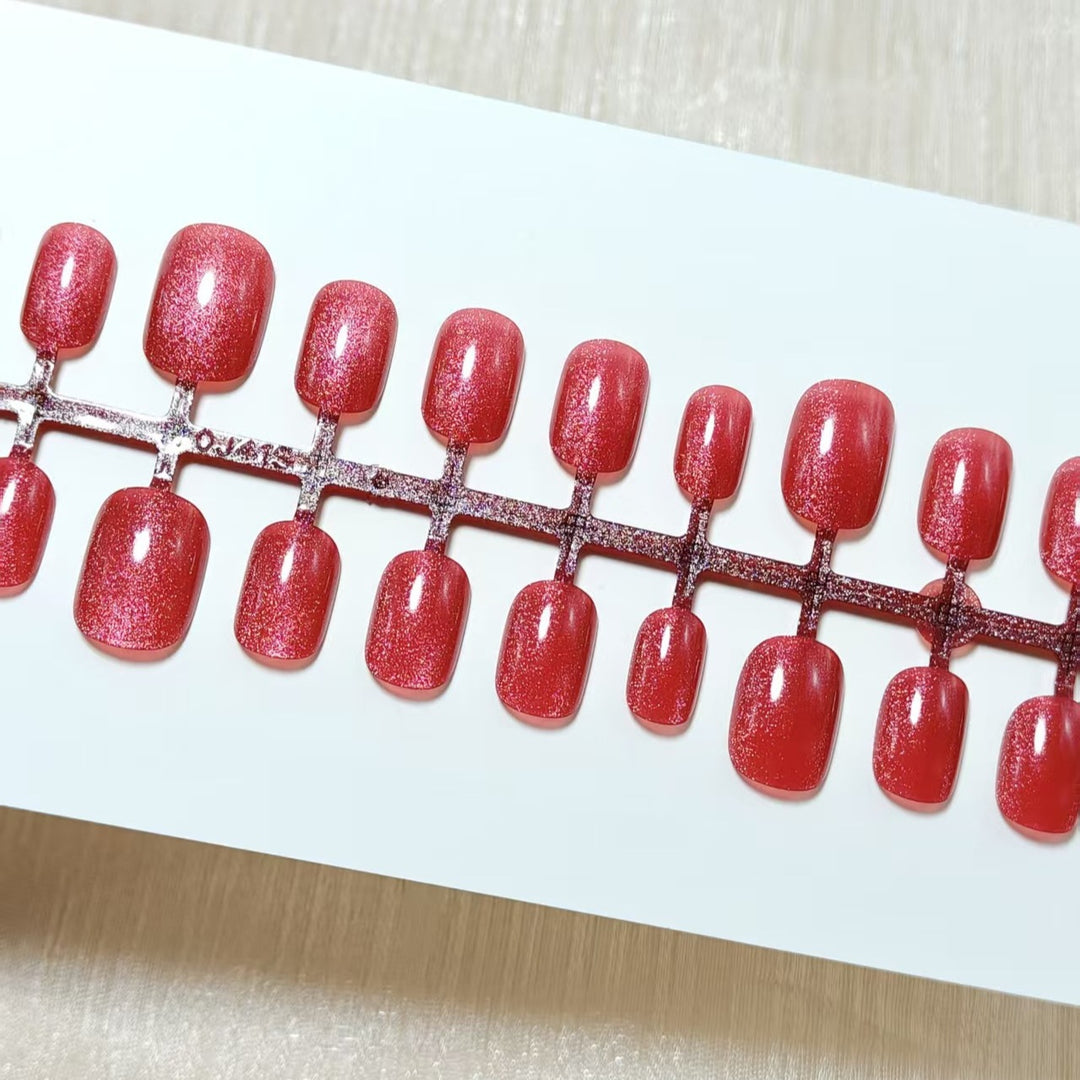 High-gloss artificial nails with fine glitter effect Kalsten