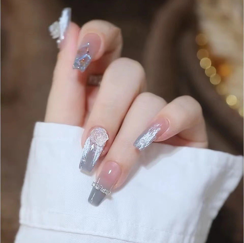 Exquisite and creative nail art Kalsten