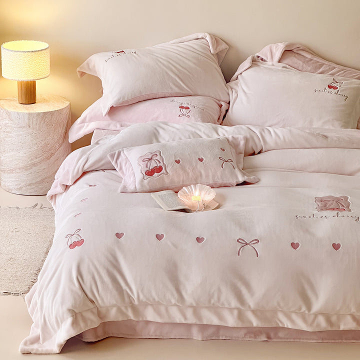 Romantic cotton flannel bedding set with cherry embroidery