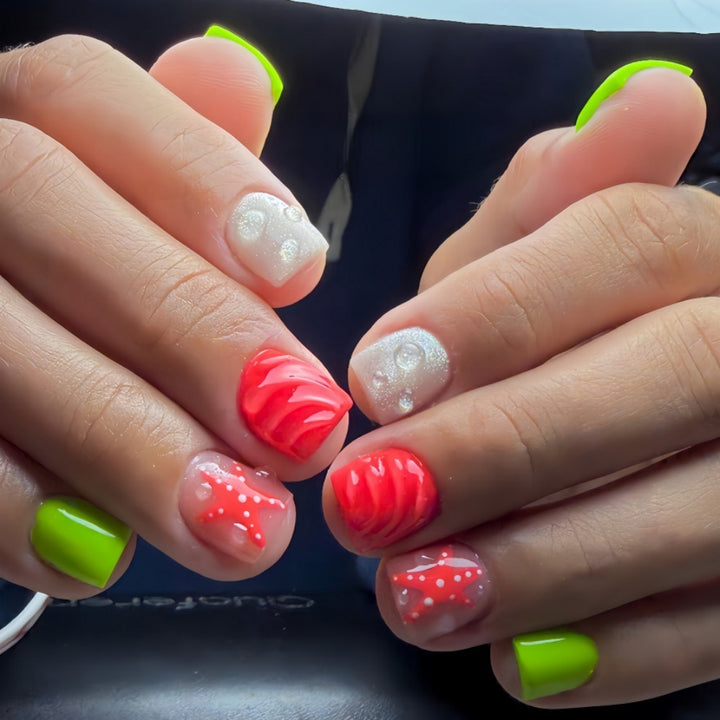 Artificial Nail Set with Festive Designs Kalsten