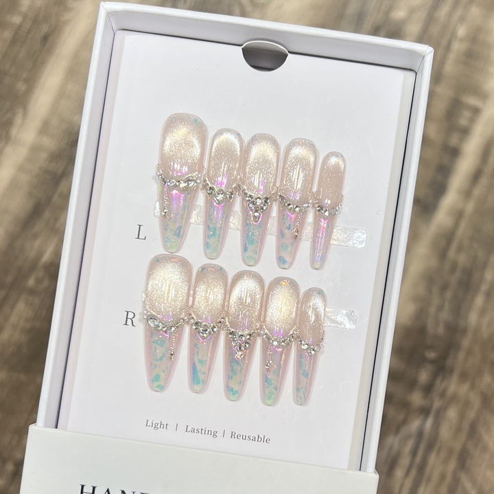 Glamorous Nail Art Kalsten