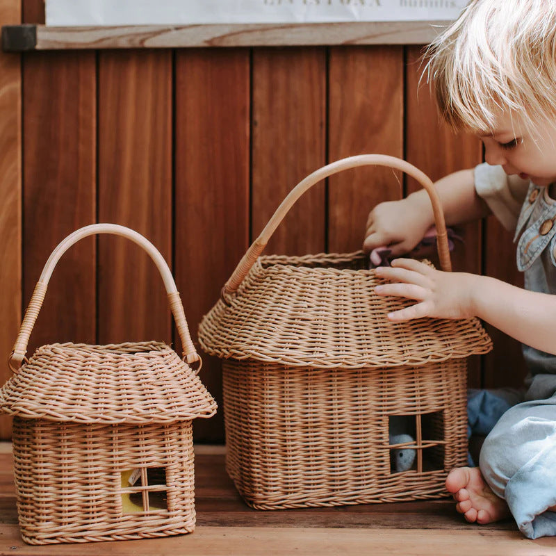 Playful storage basket in house design Kalsten