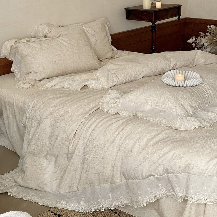Jacquard bedding set with floral relief pattern and lace border