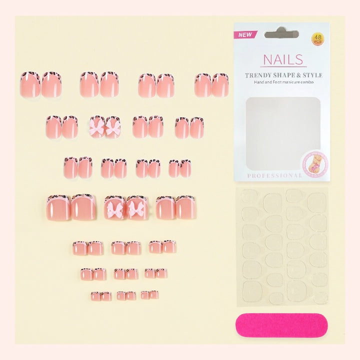 Artificial nail set with playful animal motif and elegant design Kalsten
