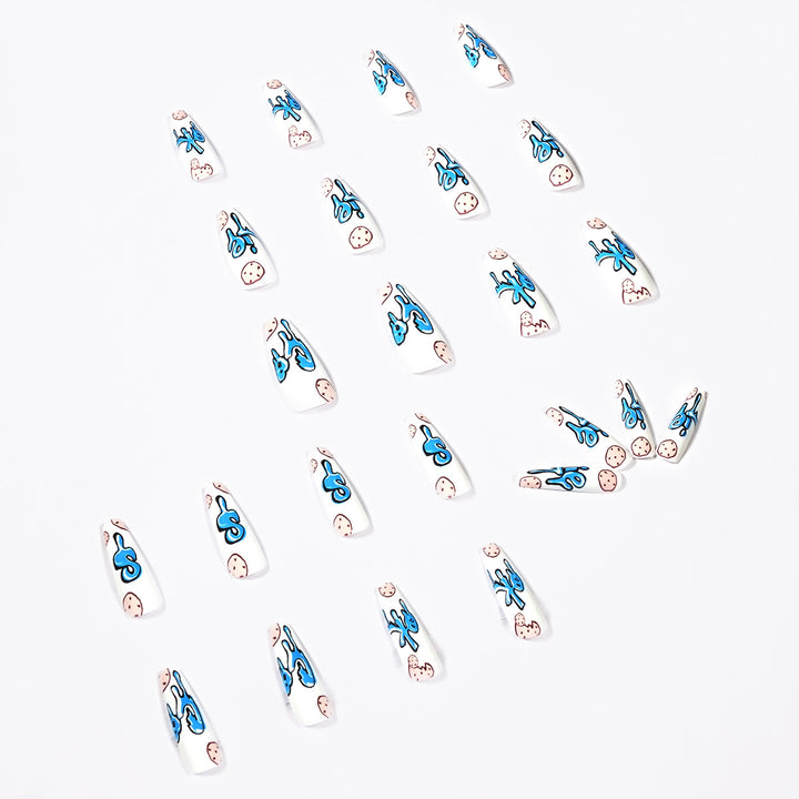 Artful Nail Art with Cookie Motif Kalsten