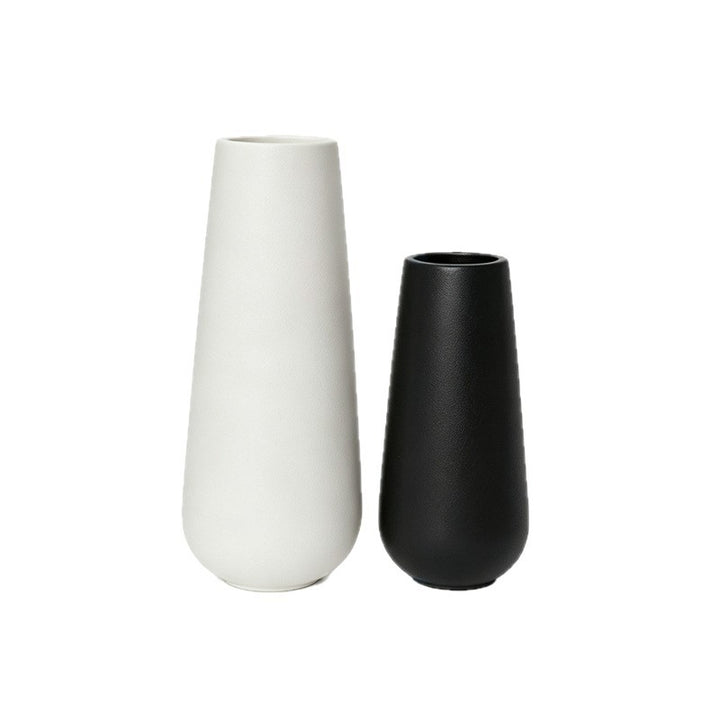 Minimalist Ceramic Decorative Vase Kalsten