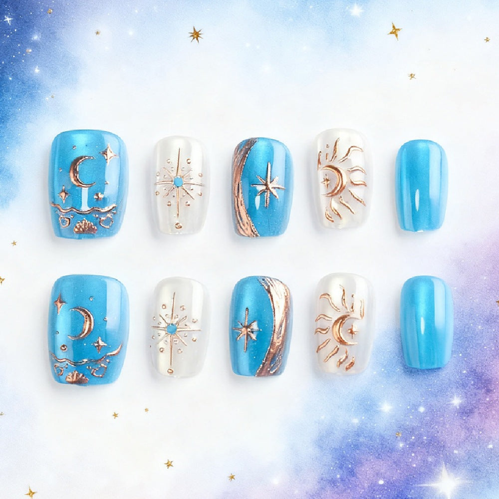 Celestial-Themed Press-On Nail Art Kalsten