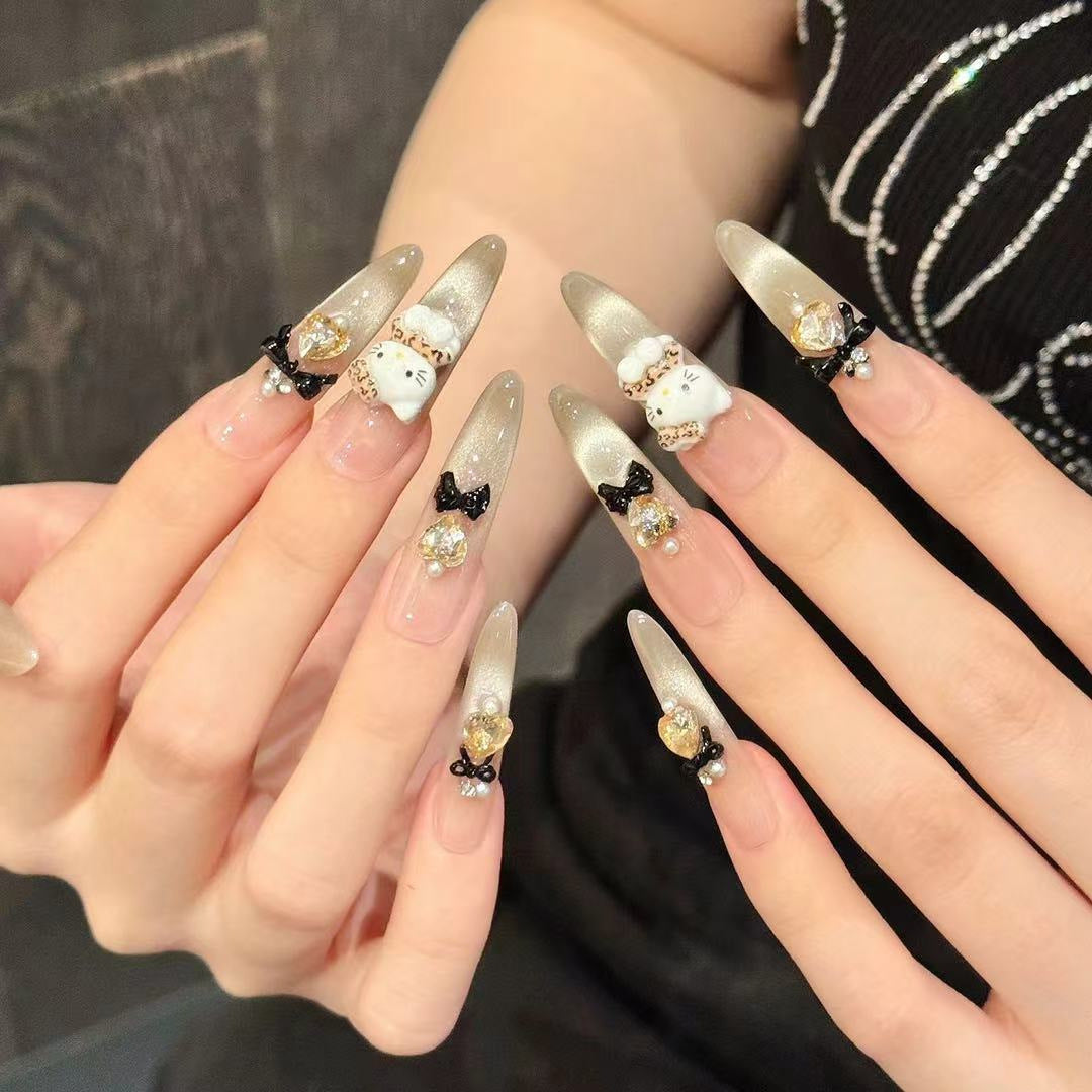 Artistic Heart Pattern Nail Art Extensions Kalsten