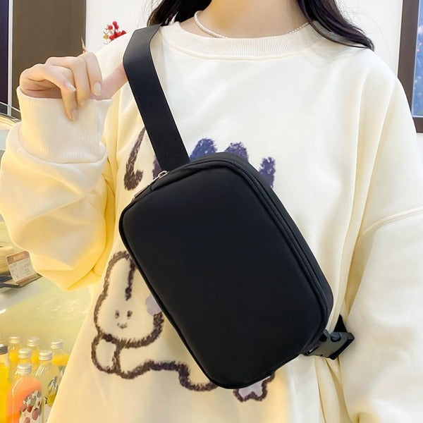 Fashionable fanny pack in minimalist form Kalsten