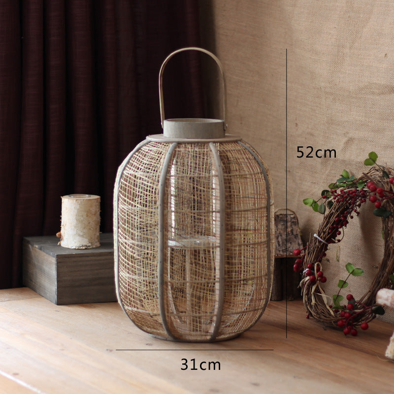 Rustic lantern made of braided natural material Kalsten