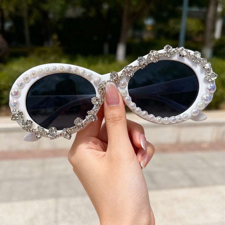 Elegant Pearl-Embellished Cat-Eye Sunglasses Kalsten