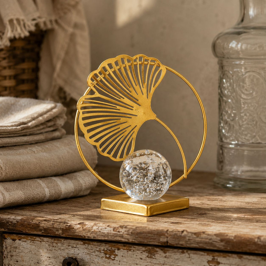 Elegant Leaves Shapes Table Decor