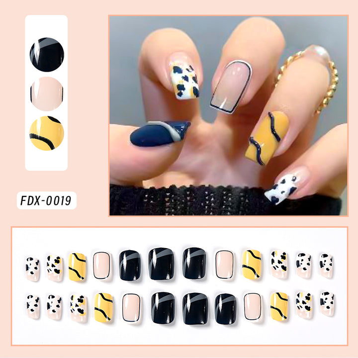 Decorative Nail Art Press-On Set Kalsten