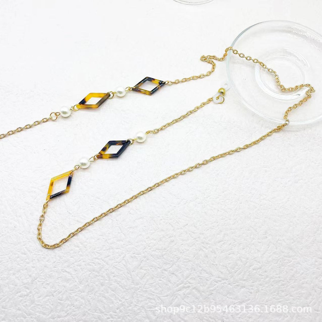 Elegant Geometric Necklace Kalsten