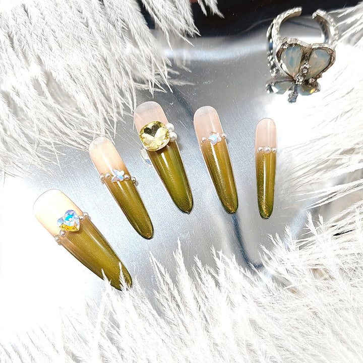 Artificial nails with Elegant Ombre Effect and Glitter Accents Kalsten