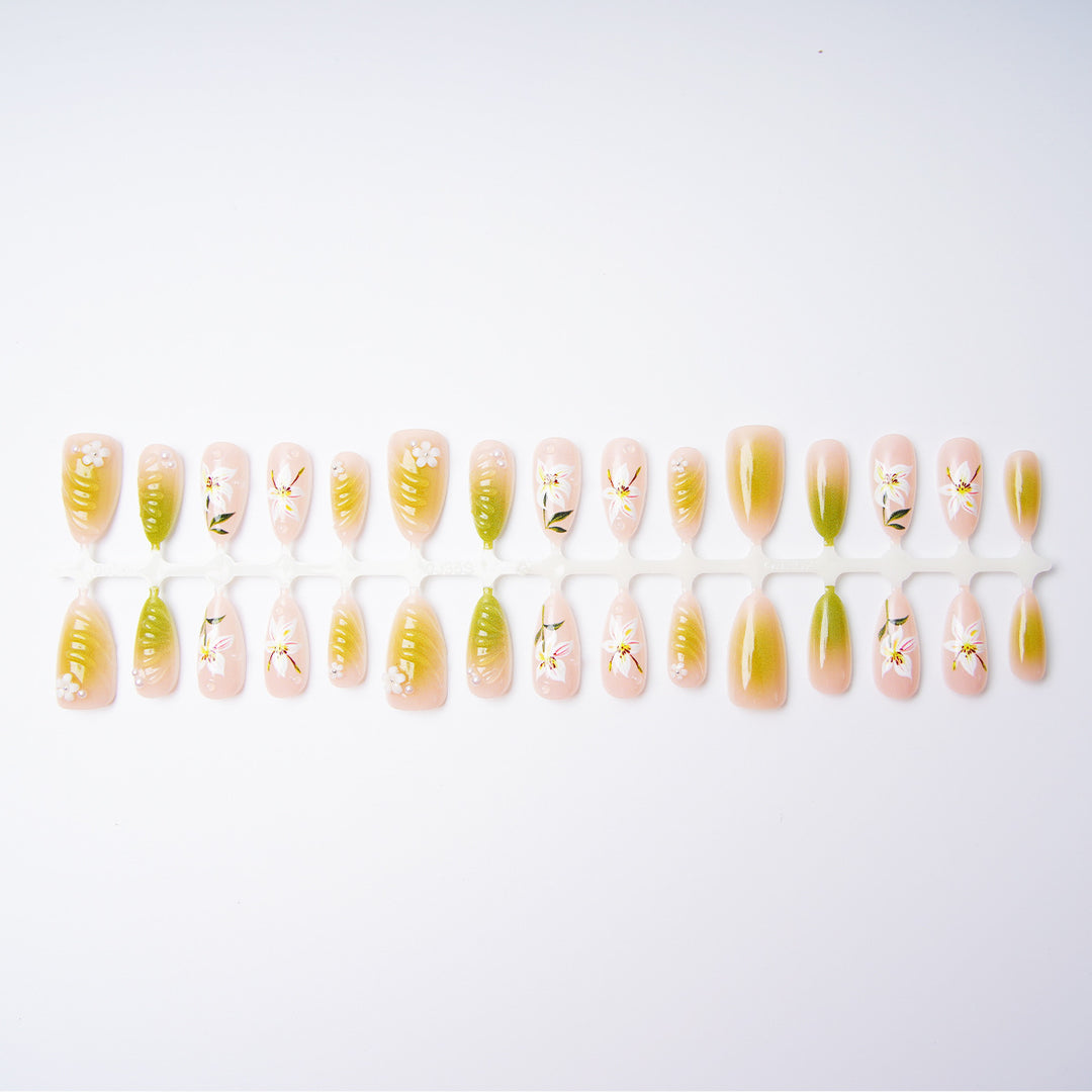 Extravagant Art Nails Kalsten