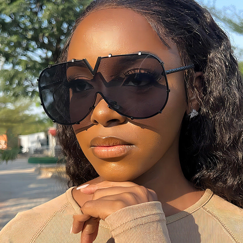 Women oversized safety glasses in modern design Kalsten