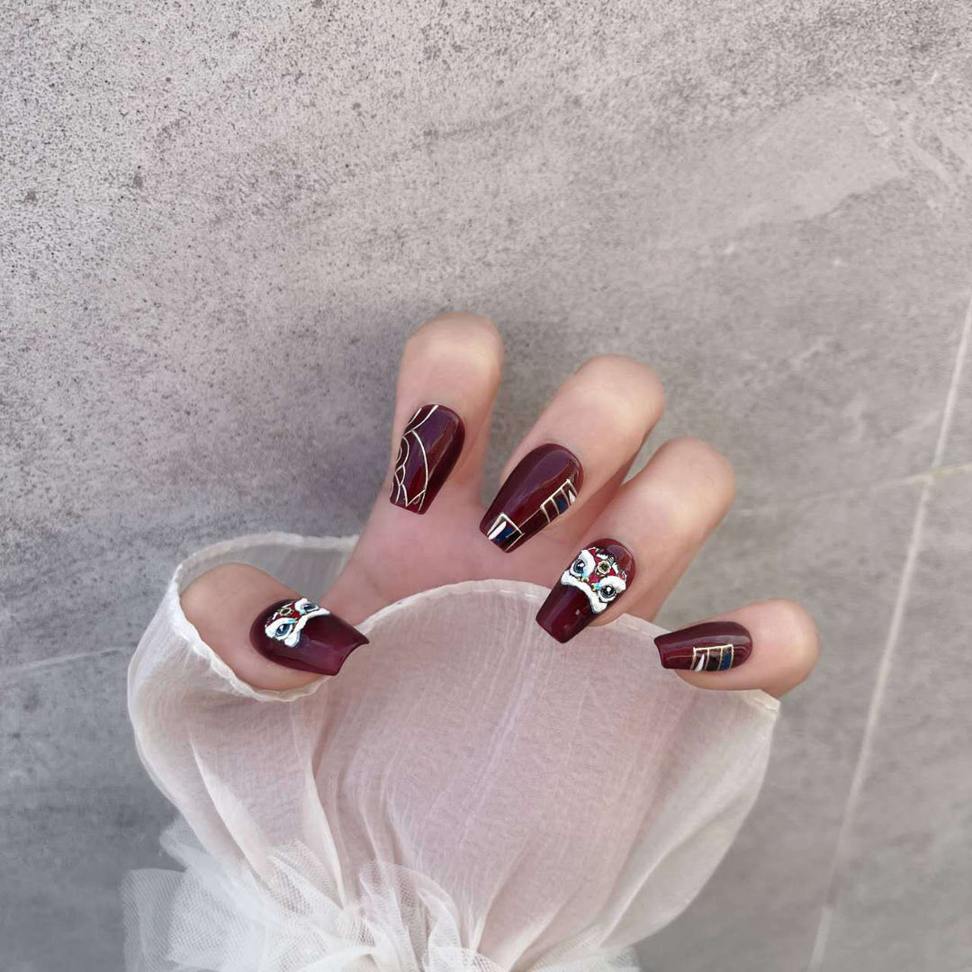 Artistic Decorative Press-On Nail Art Set