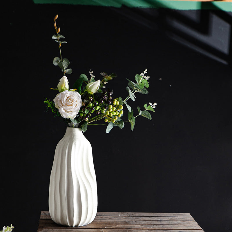 Decorative ceramic vase Kalsten