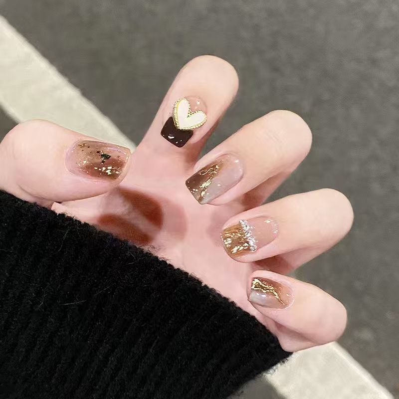 Artistic Heart-Themed Nail Extensions Kalsten