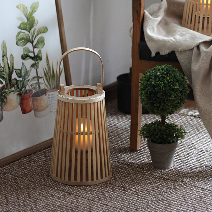 Decorative Wooden Lantern Kalsten
