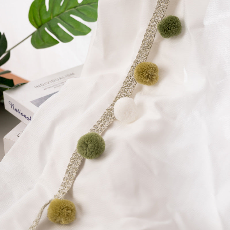 Decorative pom pom trim Kalsten