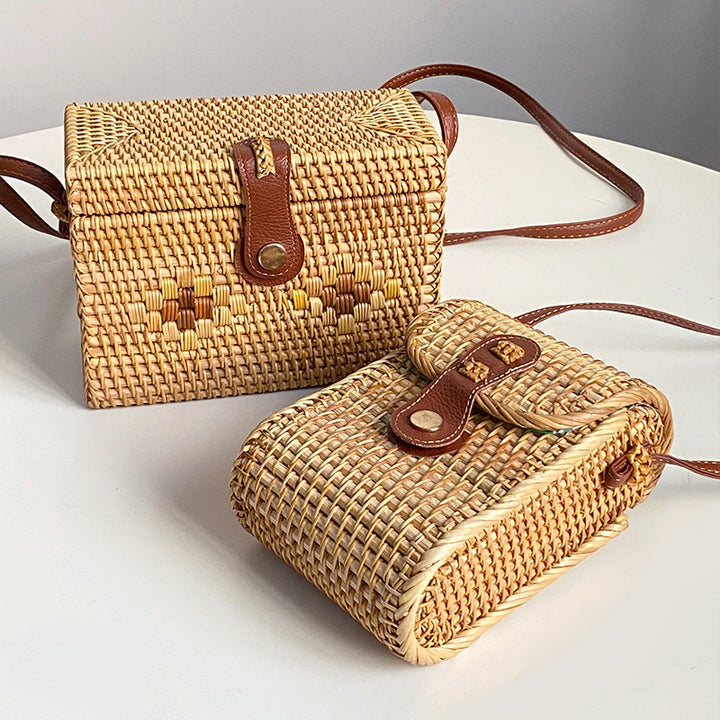 Handcrafted tote bag made of braided rattan Kalsten