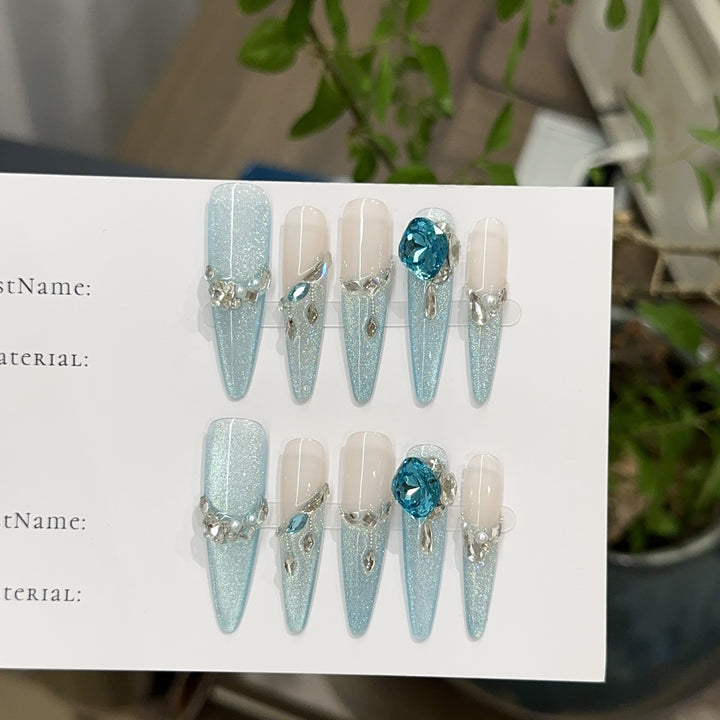 Glamorous Press-On Nail Art Set with Rhinestone Accents