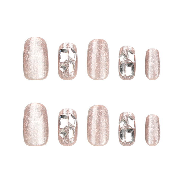 Artful nail extensions with glamorous glitter design Kalsten