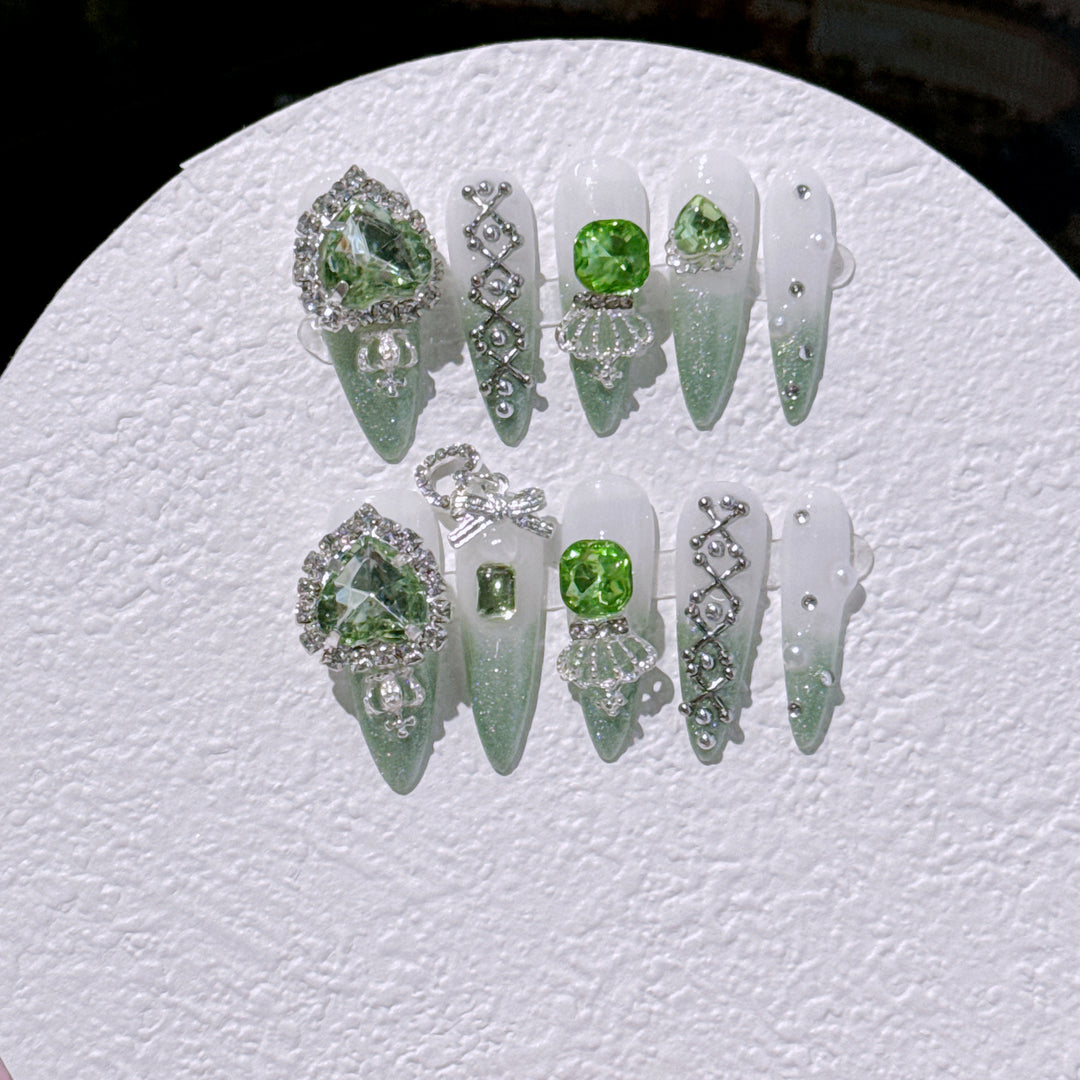 Glamorous Nail Art Extensions