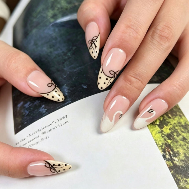 Artistic Decorative Press-On Nail Tips Kalsten
