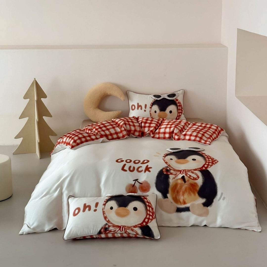 Child bedding set with cute penguin design made of soft cotton satin and extra soft pillow