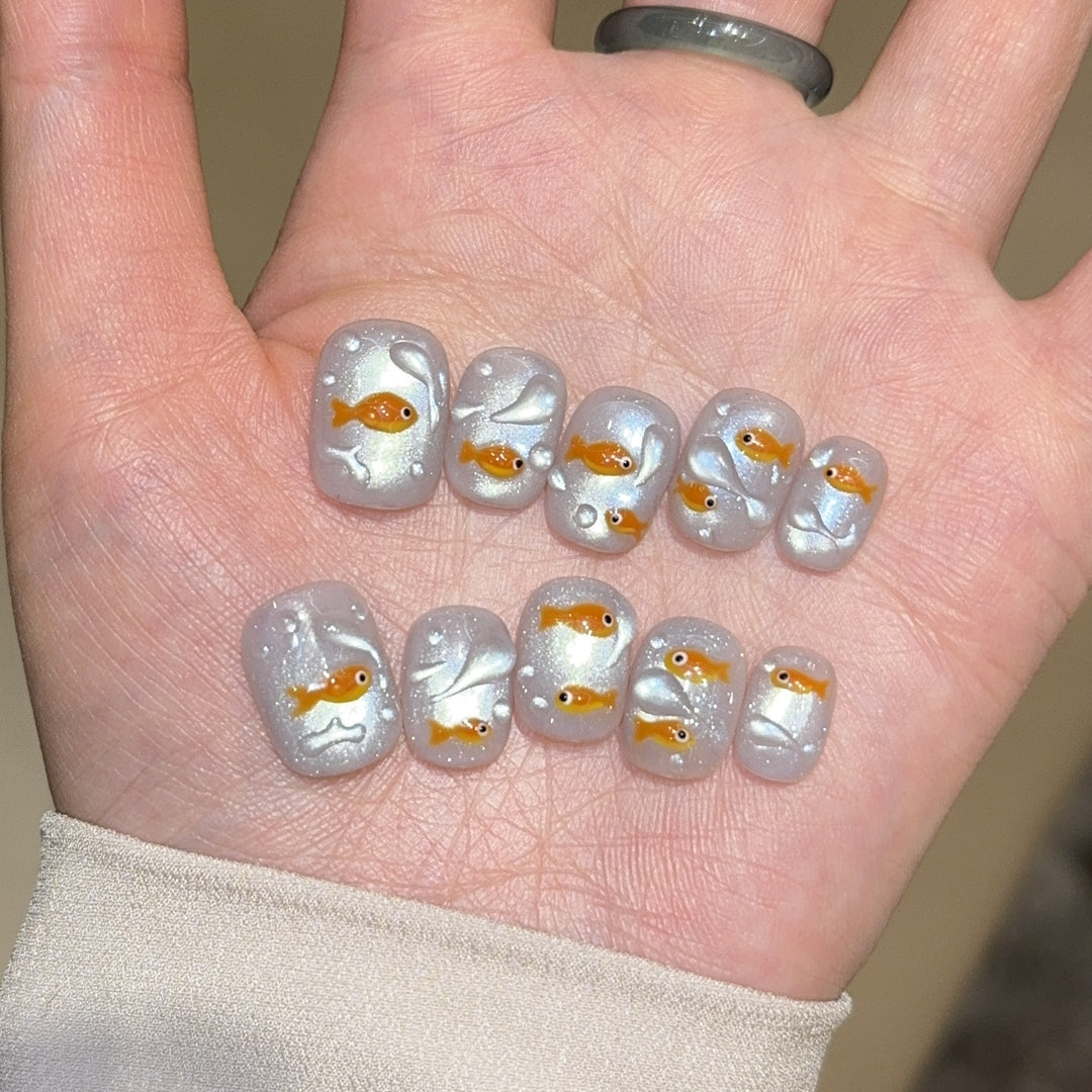 Artificial nails with goldfish design Kalsten