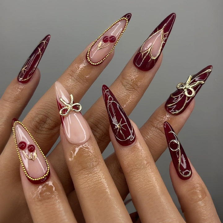 Artificial artificial nails with elegant design Kalsten