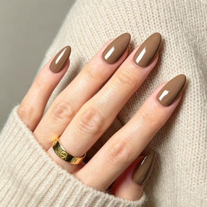 Elegantly Shaped Almond Press-On Nails Kalsten