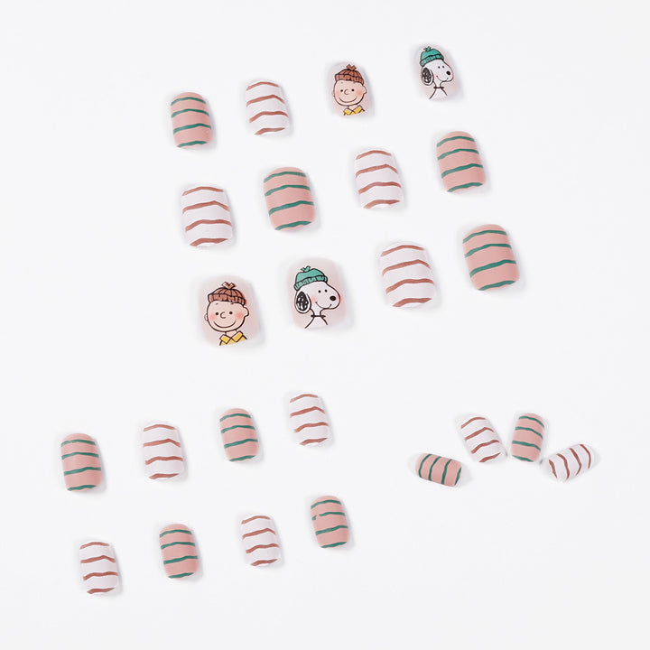 Artificial artificial nails with playful mascot design Kalsten