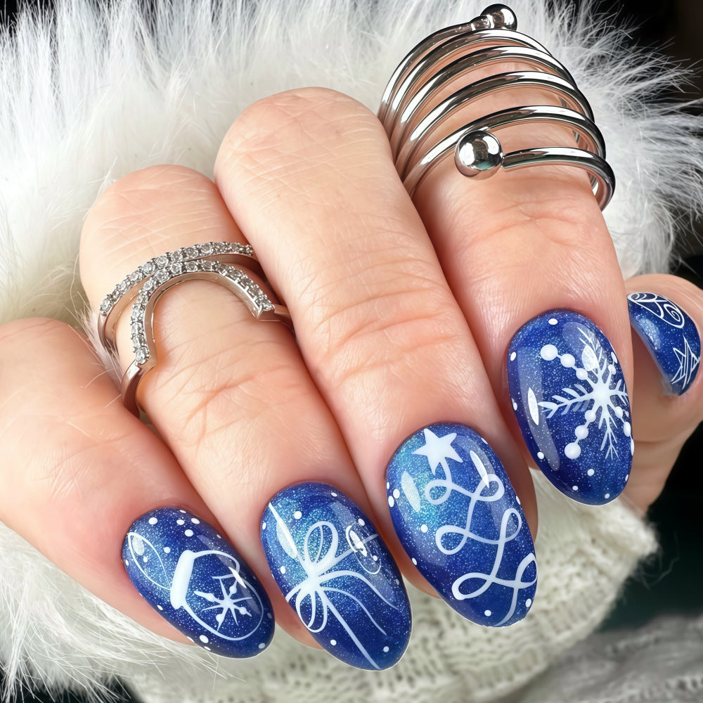 Artificial nails with festive winter design Kalsten