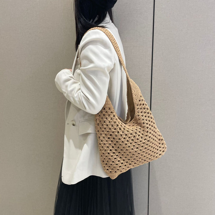Hand-knotted shoulder bag in modern net design Kalsten